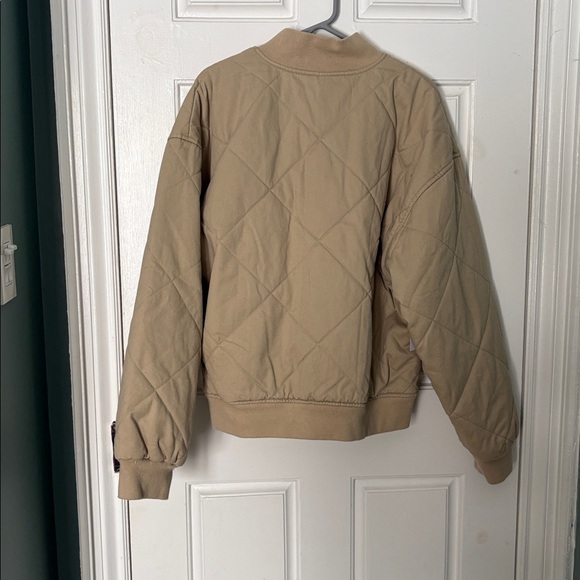 TNA Aster Quilted Jacket - Picture 2 of 2